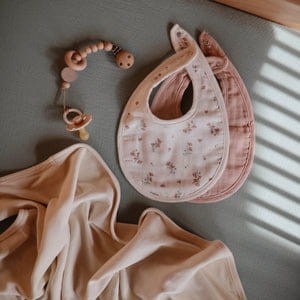 Śliniaki Muślinowe 2-Pack Blush/Pink Floral Mushie 