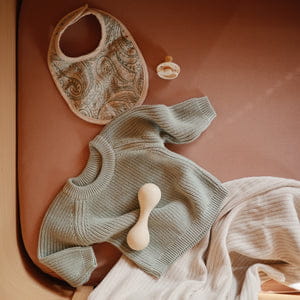 flatlay31maj-28_89811936-efa9-46c7-a00f-54d047912203_300x.jpg