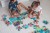 pol_pl_Swiecace-puzzle-z-mini-lampka-UV-Las-24-elementy-3-Janod-7623_19.jpg