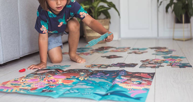 Świecące Puzzle z Mini-lampką UV Ocean 24 Elementy 3+ Janod