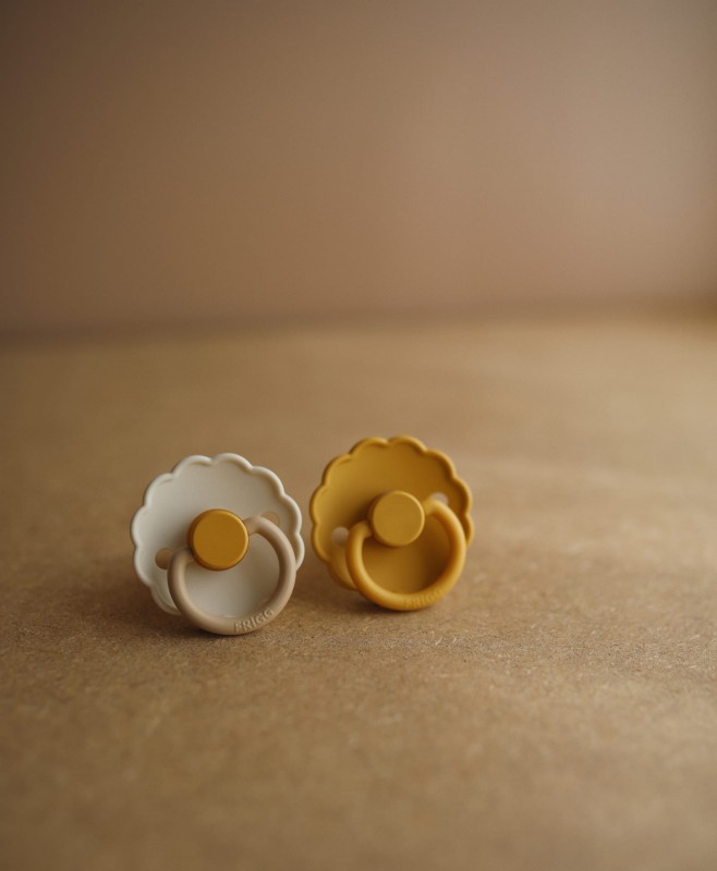 Smoczek uspokajający Daisy Kauczuk Chamomile 0-6m FRIGG