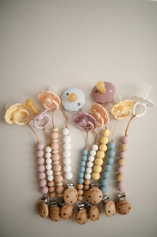 Smoczek uspokajający Daisy Kauczuk Baby Pink 6-18m FRIGG