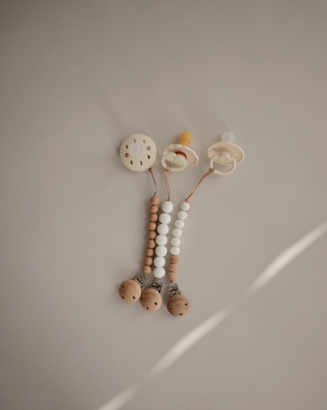 Smoczek uspokajający Rope Silikon Cream 6-18m FRIGG