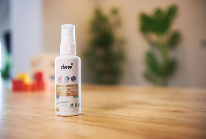 Woda oczyszczająca dla dzieci 65ml dew