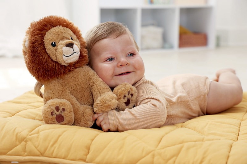 Szumiący Lew z czujnikiem ruchu i pozytywką Louis Lion Cloud B