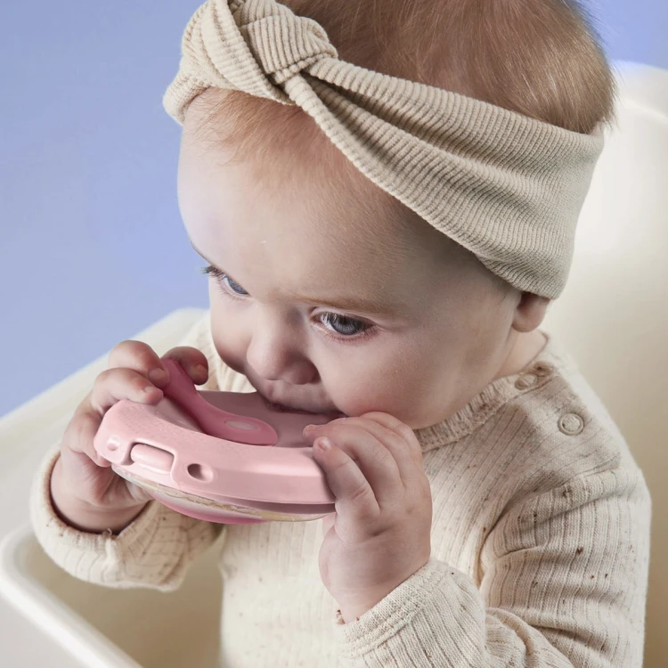 lifestyle-bbox-fill+feed-blush-3.jpg