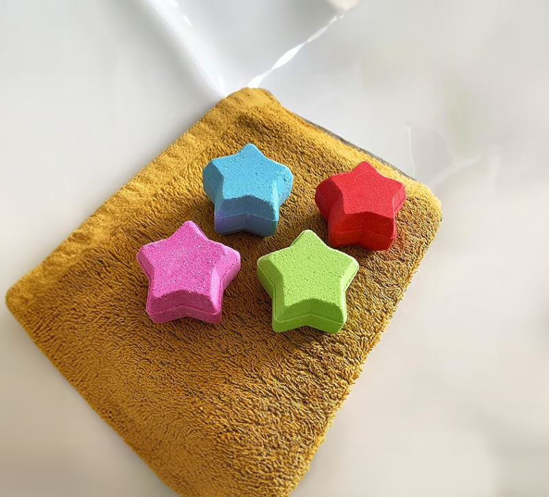 Musujące gwiazdki do kąpieli zmieniające kolor wody Baff Bombz 4 szt. 3+ Zimpli Kids