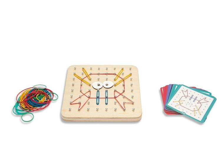 pol_pl_BS-Toys-drewniana-tablica-manipulacyjna-Geoplan-1914_1.jpg