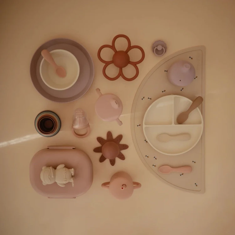 wflatlays-2-12_4ff7ec85-a1cd-4a60-9d15-22d131b1836e.jpg