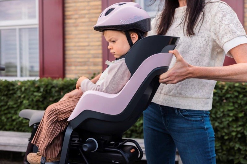 Fotelik rowerowy Bobike GO RS bagażnik Candy Pink