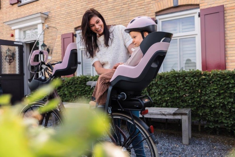 Fotelik rowerowy Bobike GO RS bagażnik Candy Pink