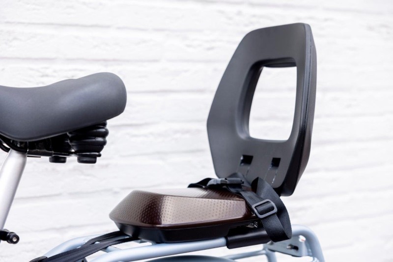 Fotelik rowerowy Bobike Junior ONE black/dark brown