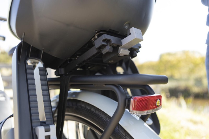 Fotelik rowerowy Bobike GO bagażnik MIK HD Vanilla Cup