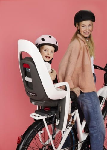 Hamax - Fotelik rowerowy Caress montowany na bagażniku - White/mint