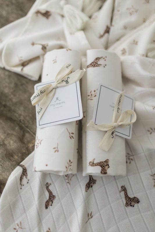 Bambusowy otulacz 75x100 - giraffes my memi