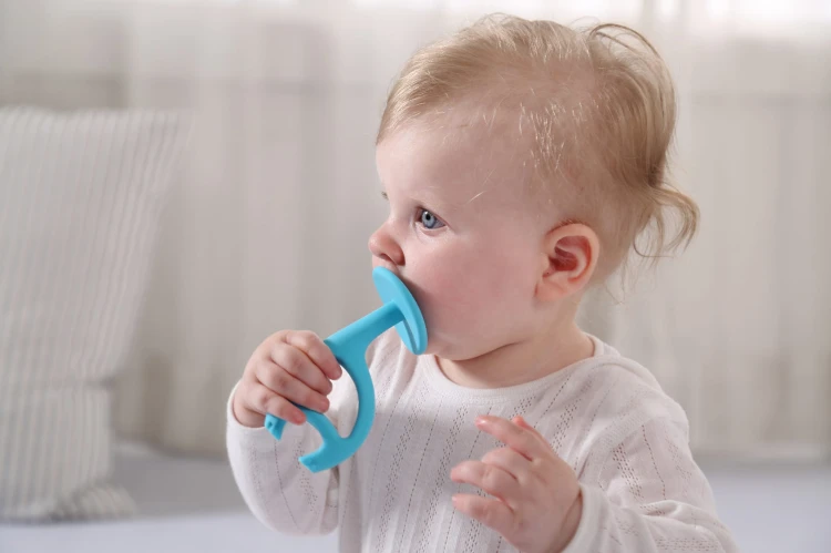 8051 Dancing Elephant teether toy blue 1.jpg