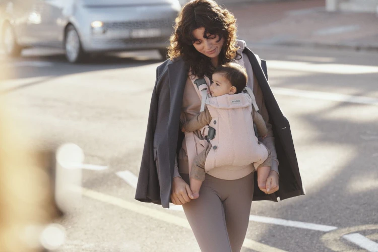 pol_pl_BABYBJORN-nosidelko-Harmony-Woven-Jasny-roz-melanz-34197_3.jpg