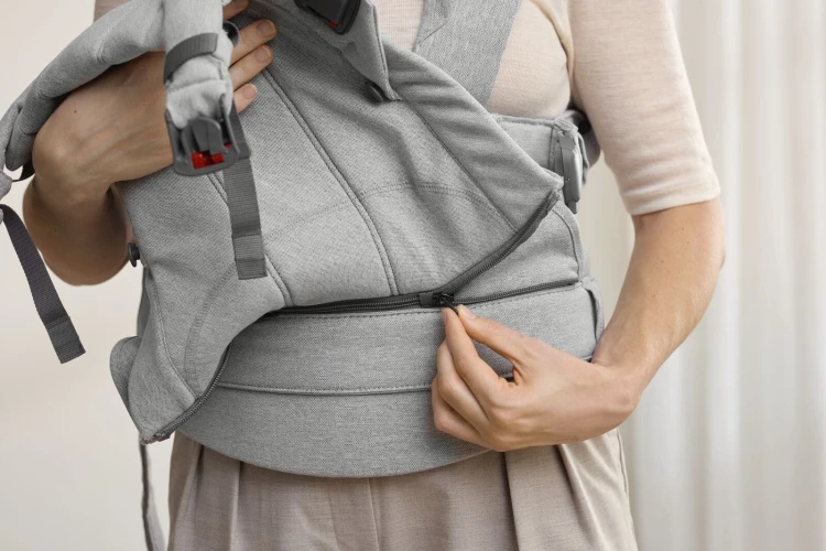 pol_pl_BABYBJORN-nosidelko-Harmony-Woven-Jasny-szary-melanz-34196_32.jpg