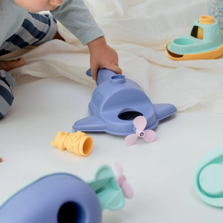 big_le-jouet-simple-jouet-bain-made-in-france-plastique-recycle-hydravion-P131-1-5-.jpg