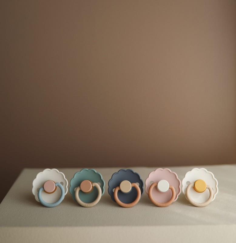 Smoczek uspokajający Daisy Kauczuk Cedar 0-6m FRIGG