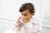 pol_pl_BiBADO-Wodoodporny-sliniak-z-dlugim-rekawem-BLW-Swinka-Peppa-George-839_9.jpg