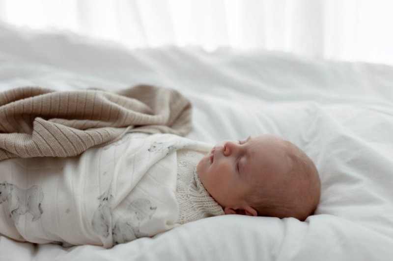Kocyk ze 100% wełny merino warm beige w prążek - premium collection my memi