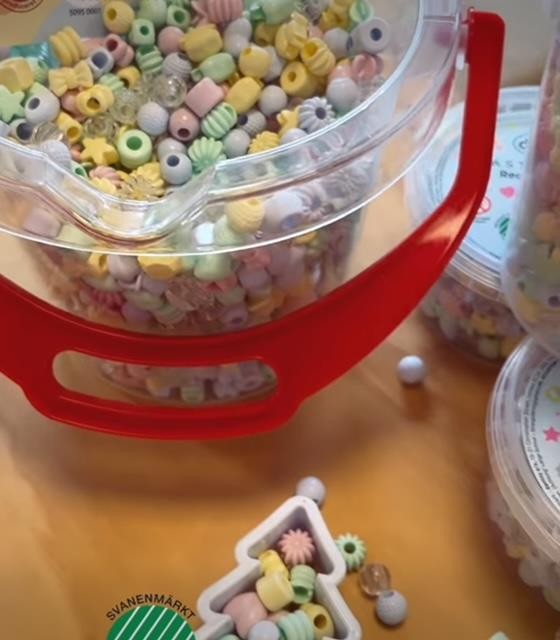 Koraliki do nawlekania 520 szt pastel EKO Dantoy