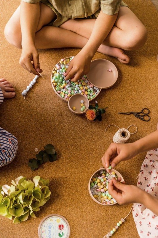 Koraliki do nawlekania 520 szt pastel EKO Dantoy