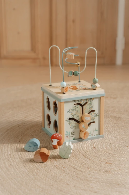 LD7231 - Wooden Activity Cube - Forest Friends (4).jpg