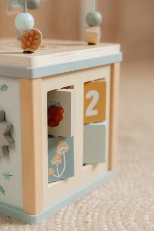 LD7231 - Wooden Activity Cube - Forest Friends (11).jpg