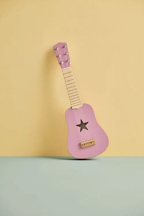 Gitara dark pink Kid's Concept