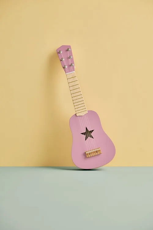 Gitara dark pink Kid's Concept
