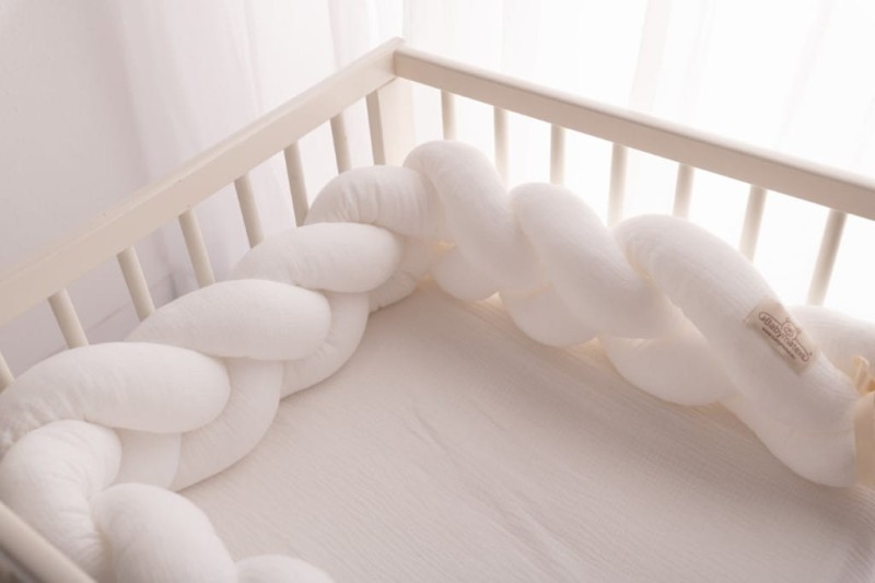Ochraniacz do łóżeczka WARKOCZ MUŚLIN 200 cm Babymatex