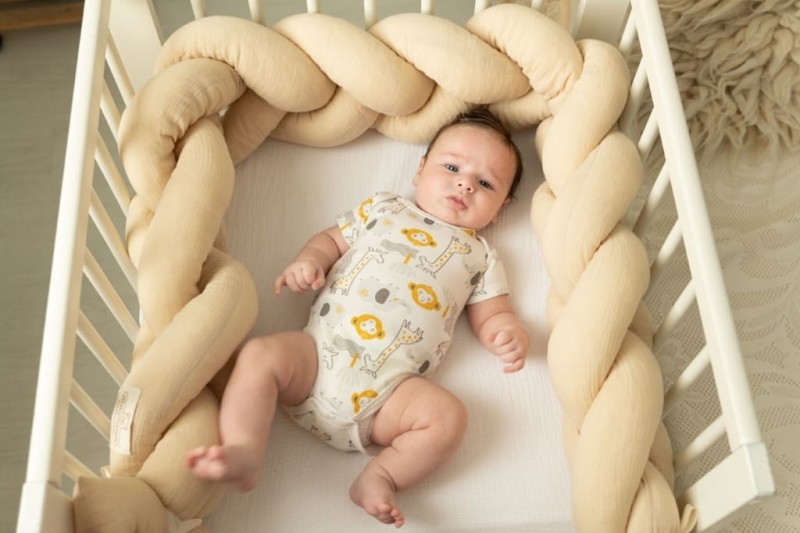 Ochraniacz do łóżeczka WARKOCZ MUŚLIN 200 cm Babymatex