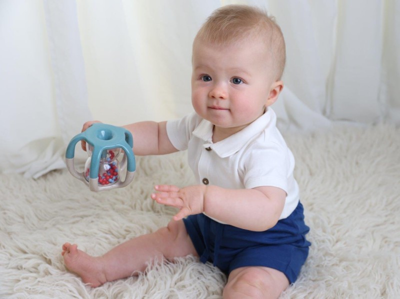 Grzechotka chwytak dla niemowląt 3m+ TOLO Bio