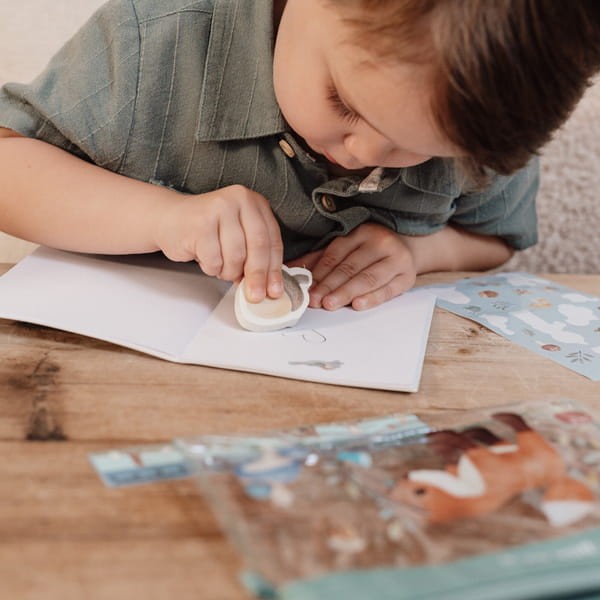 Zestaw artykułów papierniczych Forest Friends Little Dutch