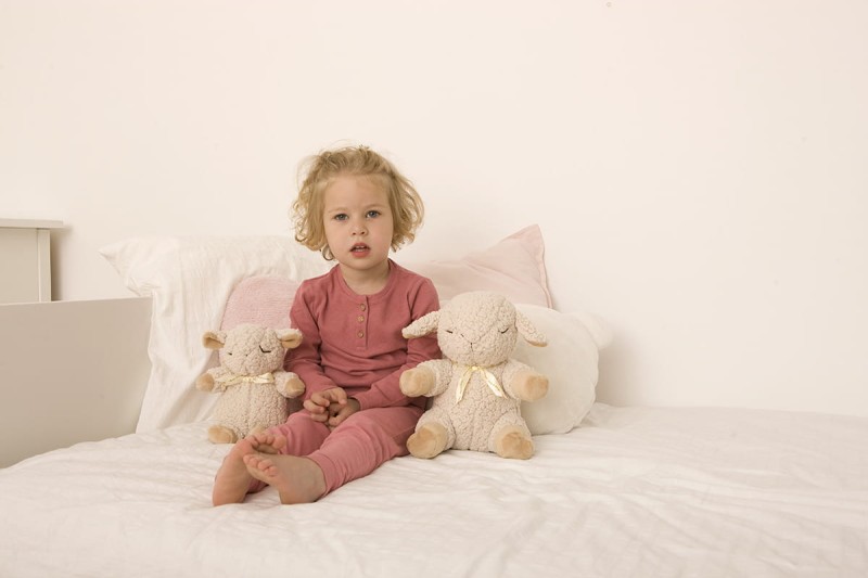 Szumiąca śpiąca owieczka z pozytywką Sleep Sheep Cloud B