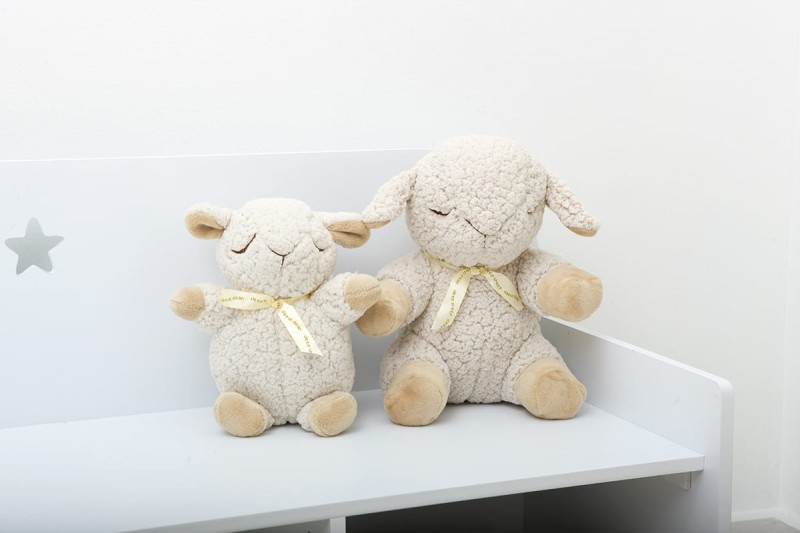 Szumiąca śpiąca owieczka z pozytywką Sleep Sheep Cloud B