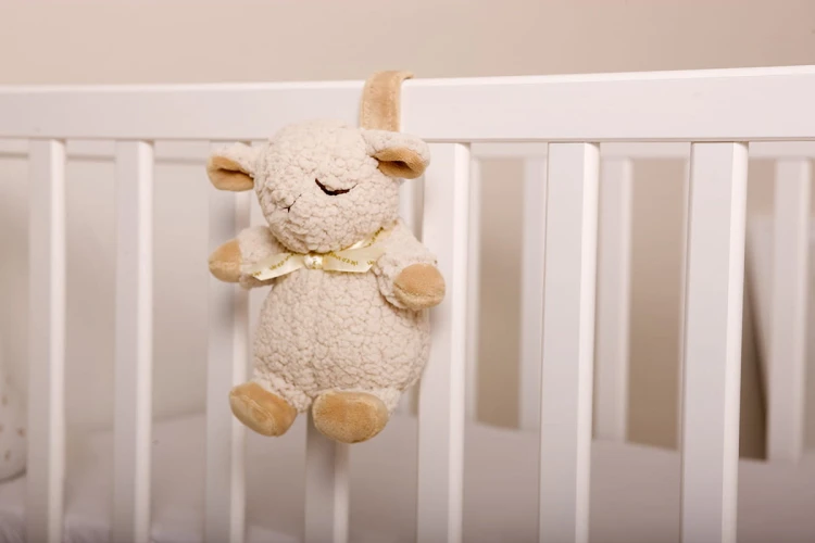 szumiaca-owieczka-z-pozytywka-cloud-b-sleep-sheep-on-the-go_6858_6.jpg