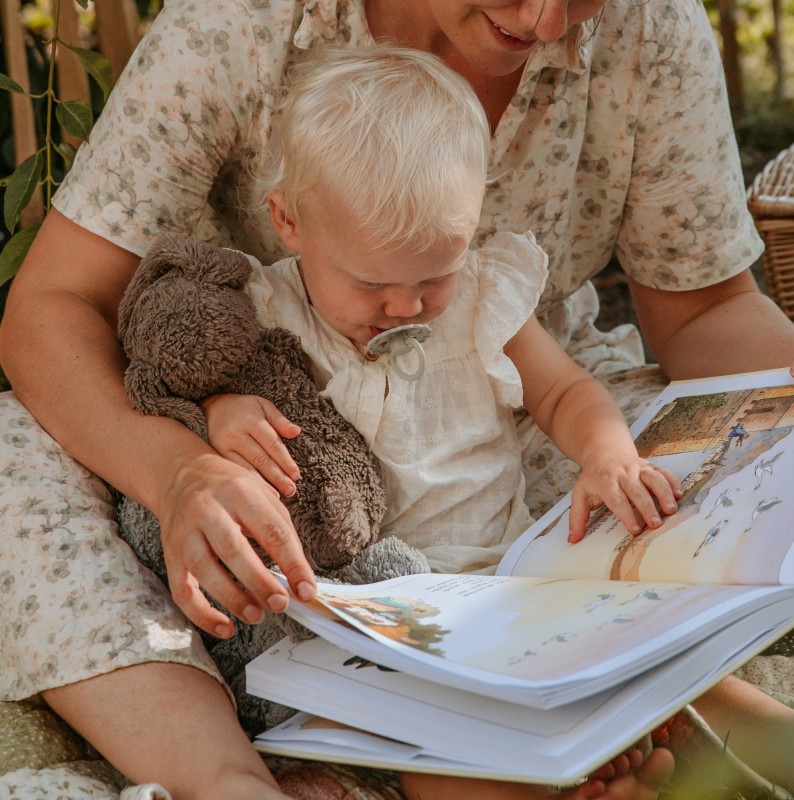 Smoczek uspokajający Fairytale X H.C. Andersen Nowe szaty Króla Kauczuk 0-6m FRIGG