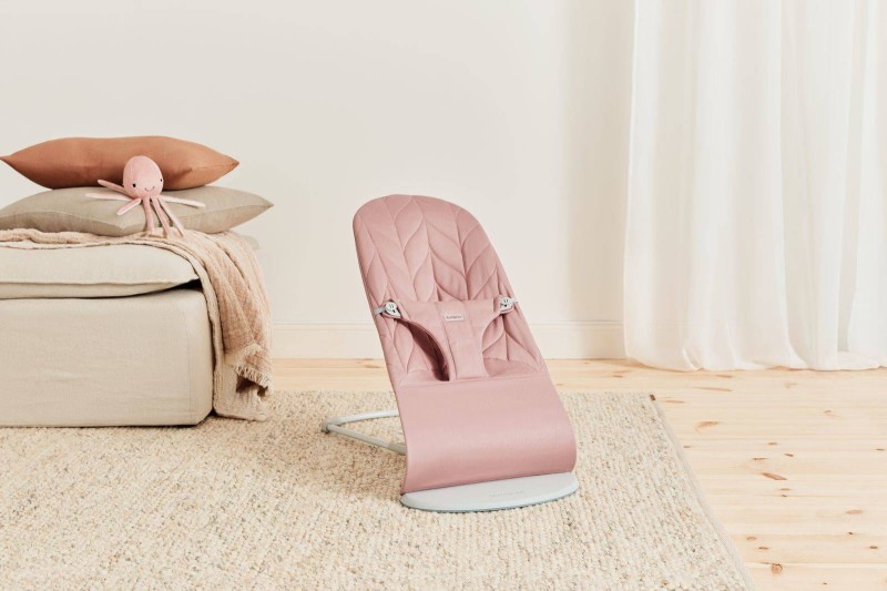 BABYBJORN - leżaczek BLISS Woven, Petal Quilt, Zgaszony róż + Zabawka Googly Eyes Pastels