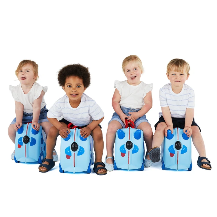 jezdzaca-walizeczka-trunki-niebieski-pies_25200_5.jpg
