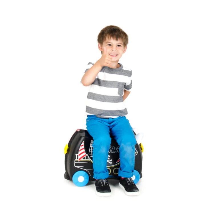 jezdzaca-walizeczka-trunki-pirat-pedro-_wm_2738_17712_05.jpg