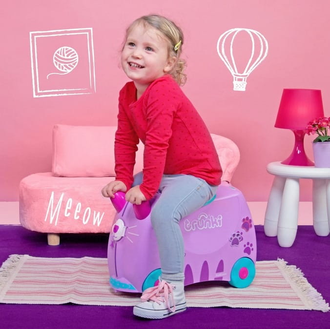 jezdzaca-walizeczka-trunki-kotek-cassie_18284_7.jpg