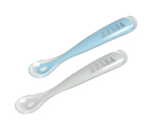Zestaw 2 łyżeczek silikonowych w podróżnym etui 4 m+ Windy Blue Beaba