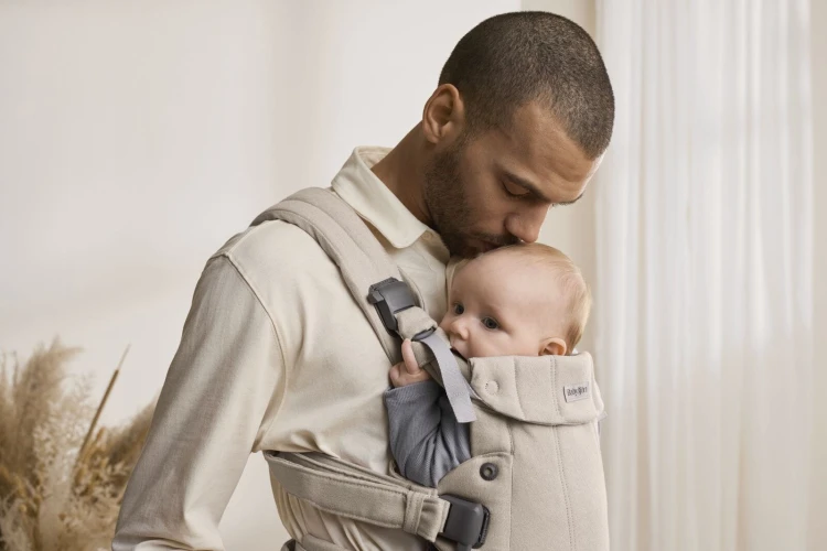 pol_pl_BABYBJORN-nosidelko-Harmony-Woven-Jasny-Bez-melanz-35493_2.jpg