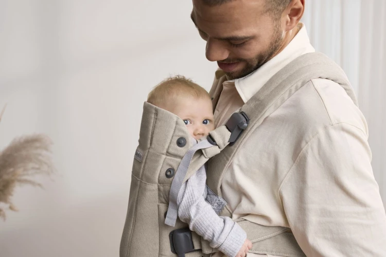 pol_pl_BABYBJORN-nosidelko-Harmony-Woven-Jasny-Bez-melanz-35493_4.jpg