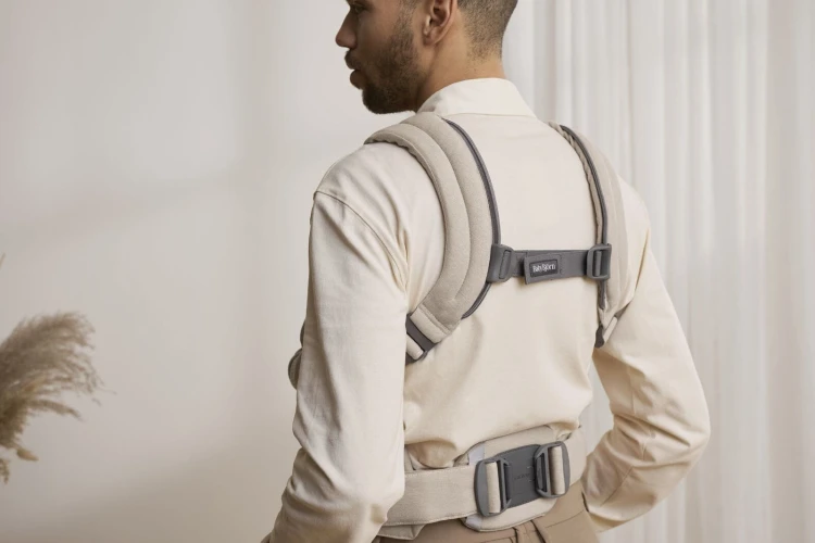 pol_pl_BABYBJORN-nosidelko-Harmony-Woven-Jasny-Bez-melanz-35493_6.jpg