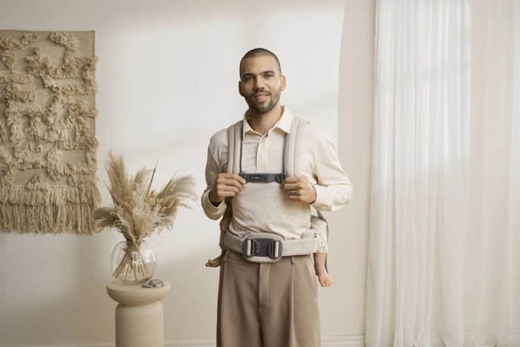 pol_pl_BABYBJORN-nosidelko-Harmony-Woven-Jasny-Bez-melanz-35493_9.jpg