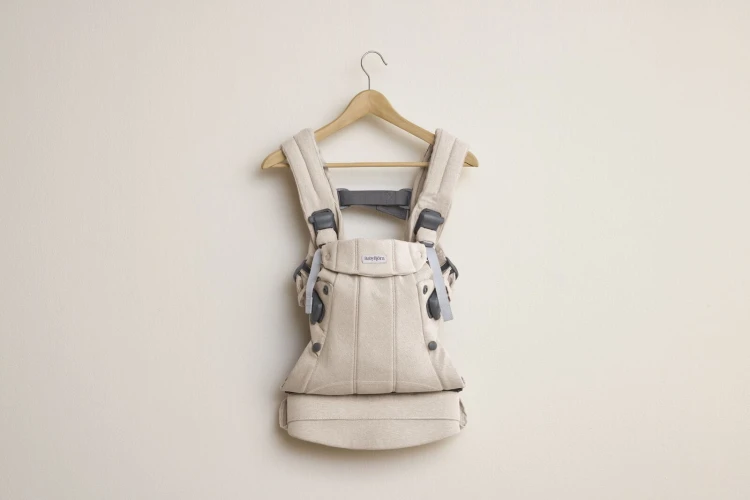 pol_pl_BABYBJORN-nosidelko-Harmony-Woven-Jasny-Bez-melanz-35493_10.jpg